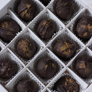 Box of 16 truffles