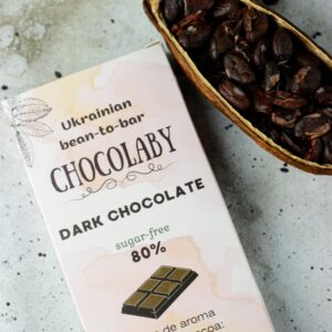 Dominican Republic bean-to-bar chocolate 80%