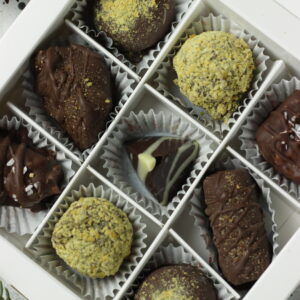 Box of 9 chocolate bonbons