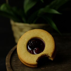 🍓 Sandwich Cookies with Berry Jam